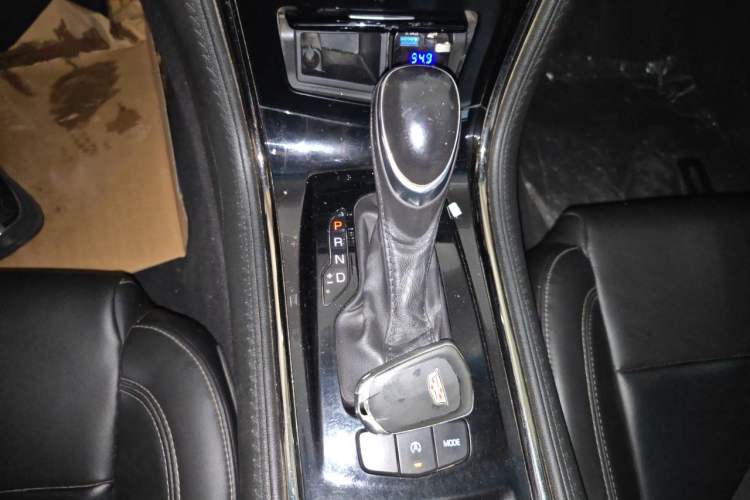 Used Cadillac ATS-L 2017 28T Tech Edition Gear Lever