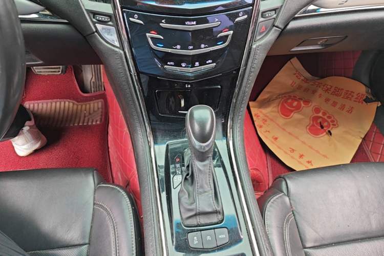 Used Cadillac ATS-L 2017 28T Fashion Edition Gear Lever