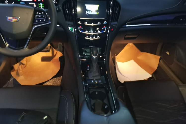 Used Cadillac ATS-L 2017 28T Tech Edition Gear Lever