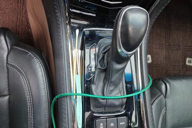 Used Cadillac ATS-L 2017 28T Fashion Edition Gear Lever