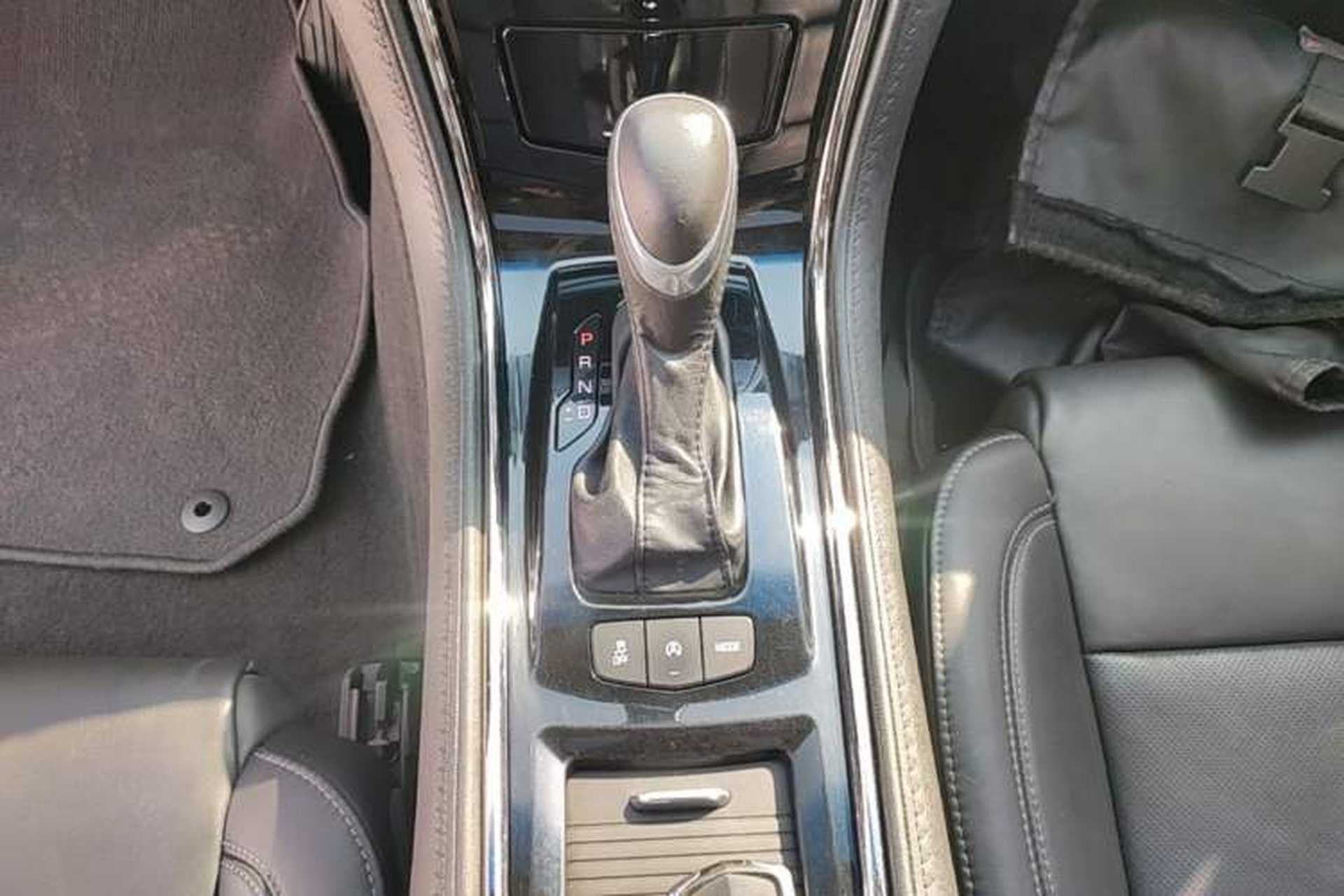 Used Cadillac ATS-L 2017 28T Fashion Edition Gear Lever