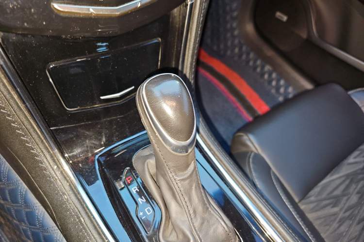 Used Cadillac ATS-L 2017 28T Fashion Edition Gear Lever