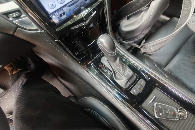 Used Cadillac ATS-L 2017 28T Tech Edition Gear Lever