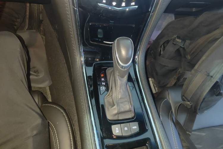 Used Cadillac ATS-L 2017 28T Tech Edition Gear Lever