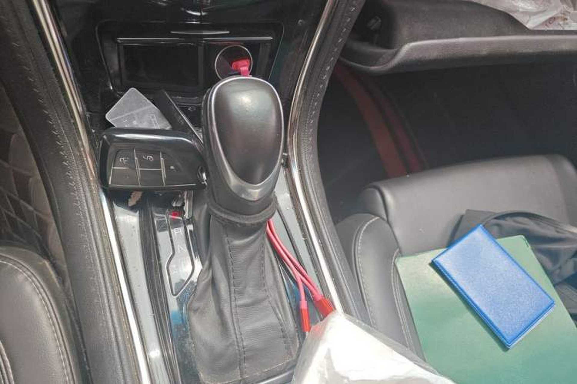 Used Cadillac ATS-L 2017 28T Tech Edition Gear Lever