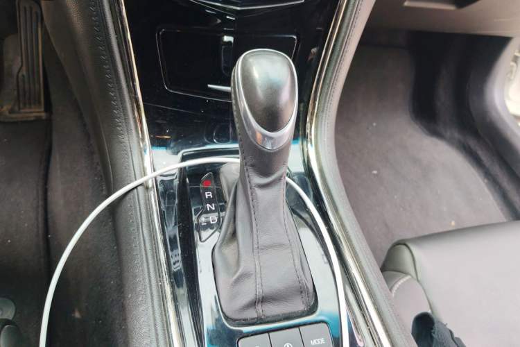 Used Cadillac ATS-L 2017 28T Tech Edition Gear Lever