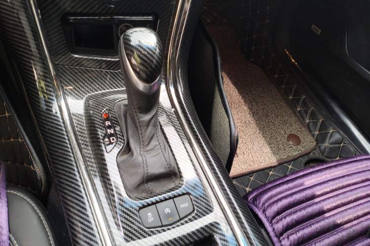 Used Cadillac ATS-L 2017 28T Tech Edition Gear Lever