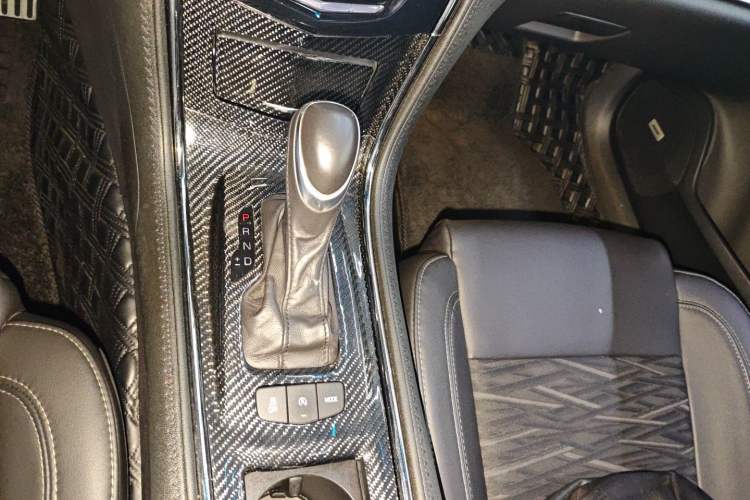 Used Cadillac ATS-L 2017 28T Tech Edition Gear Lever