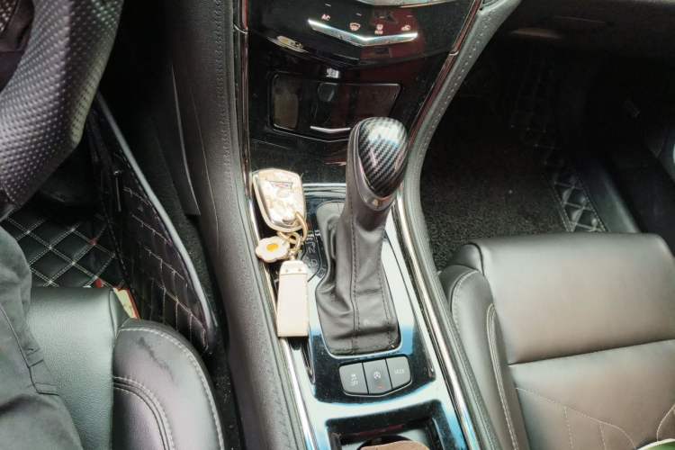 Used Cadillac ATS-L 2017 28T Tech Edition Gear Lever