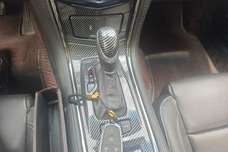 Used Cadillac ATS-L 2017 28T Fashion Edition Gear Lever