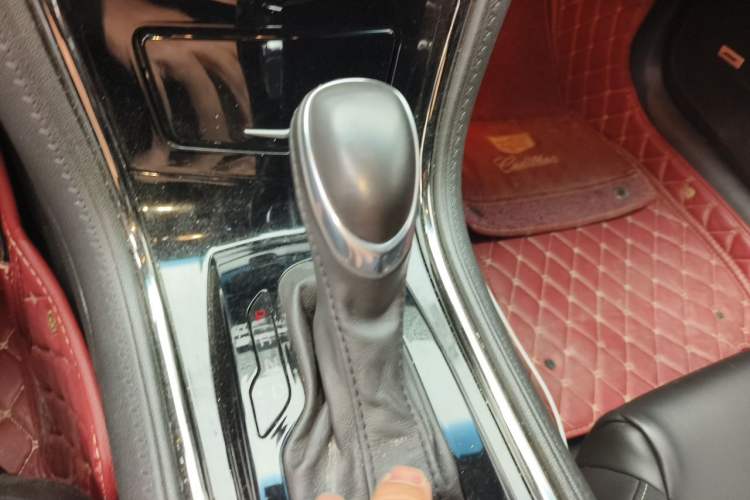Used Cadillac ATS-L 2017 28T Tech Edition Gear Lever