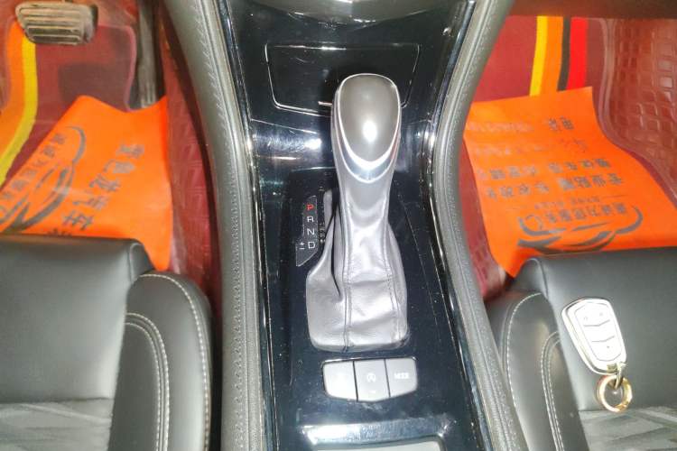 Used Cadillac ATS-L 2017 28T Tech Edition Gear Lever