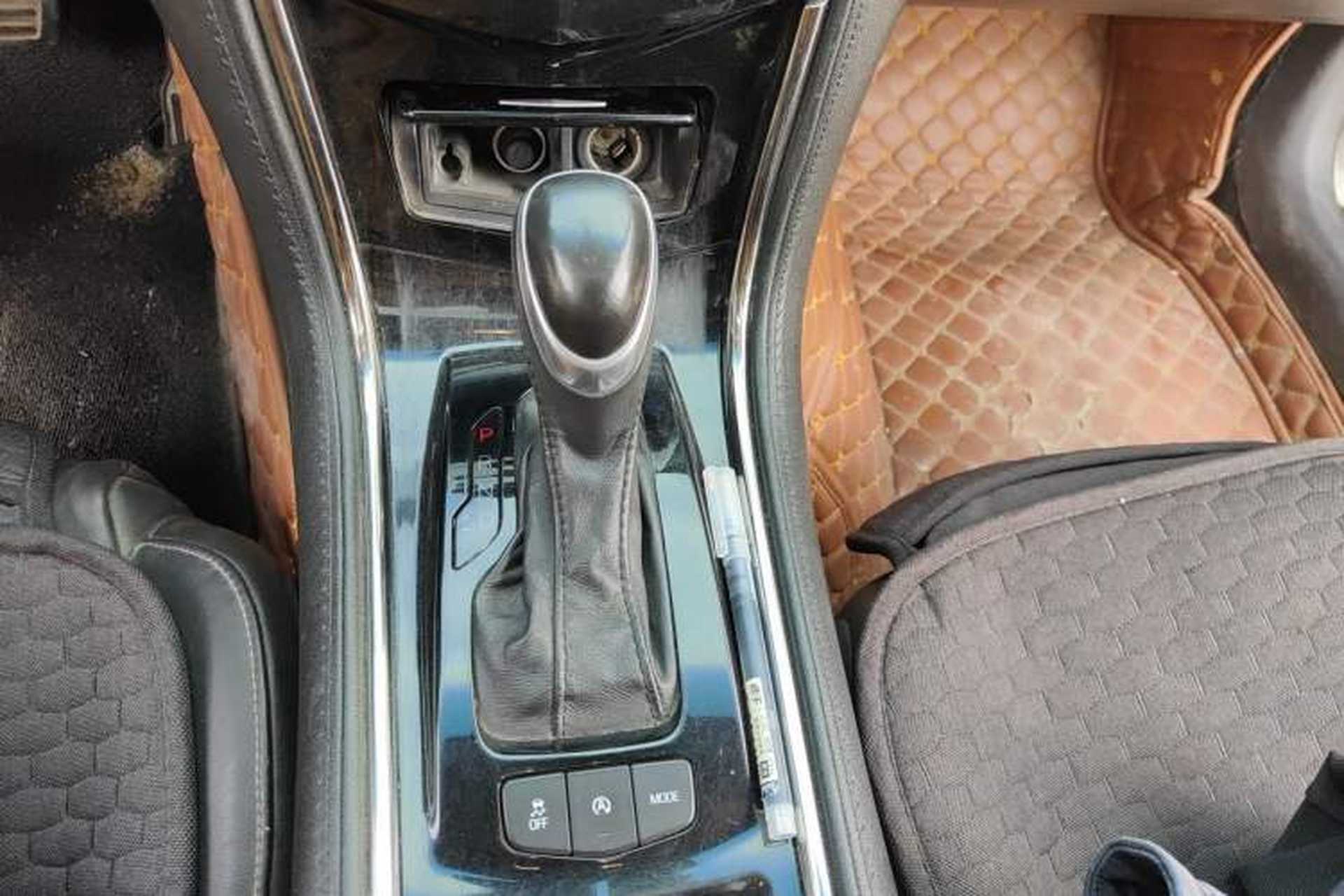 Used Cadillac ATS-L 2017 28T Fashion Edition Gear Lever