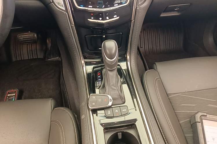 Used Cadillac ATS-L 2017 28T Tech Edition Gear Lever