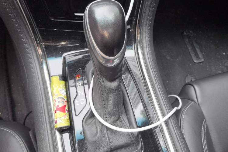Used Cadillac ATS-L 2017 28T Tech Edition Gear Lever