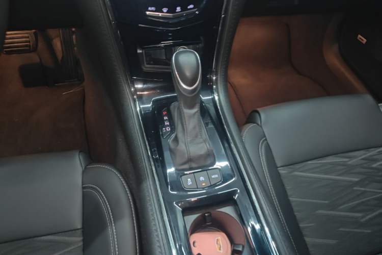 Used Cadillac ATS-L 2017 28T Tech Edition Gear Lever