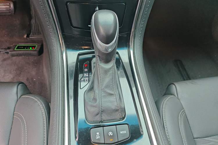 Used Cadillac ATS-L 2017 28T Tech Edition Gear Lever