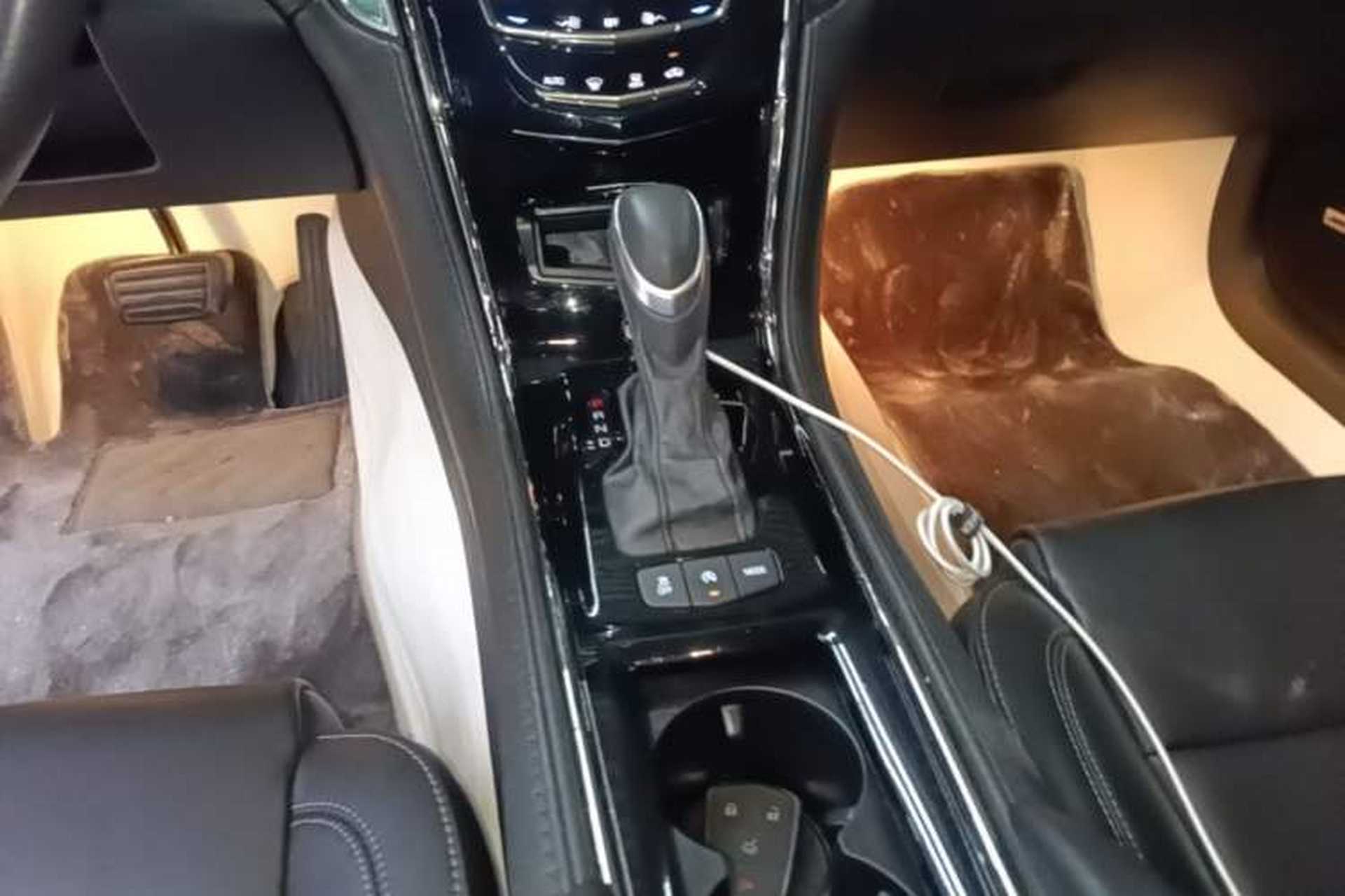 Used Cadillac ATS-L 2017 28T Fashion Edition Gear Lever
