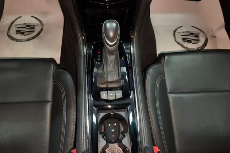 Used Cadillac ATS-L 2017 28T Fashion Edition Gear Lever