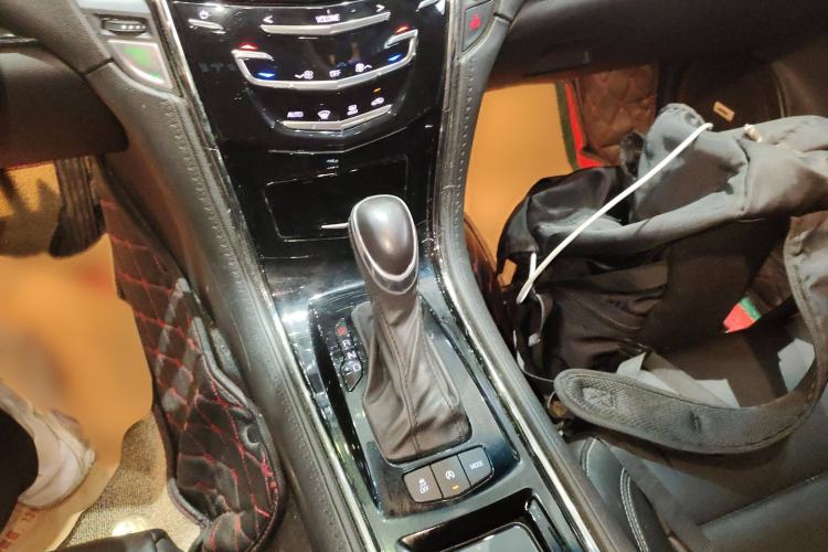 Used Cadillac ATS-L 2017 28T Fashion Edition Gear Lever