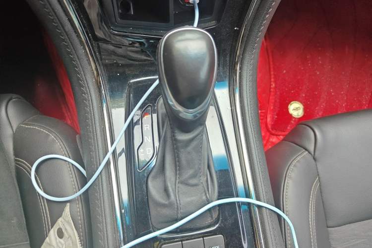 Used Cadillac ATS-L 2017 28T Tech Edition Gear Lever