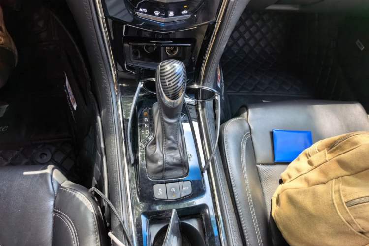 Used Cadillac ATS-L 2017 28T Fashion Edition Gear Lever