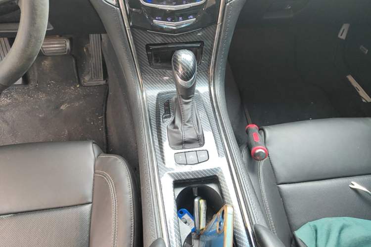 Used Cadillac ATS-L 2017 28T Fashion Edition Gear Lever