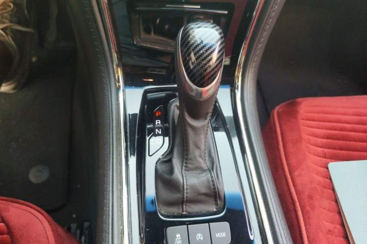 Used Cadillac ATS-L 2017 28T Tech Edition Gear Lever
