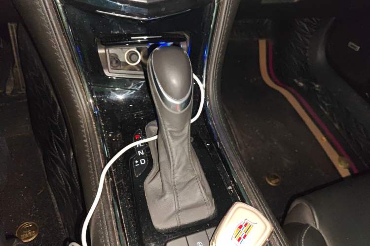 Used Cadillac ATS-L 2017 28T Fashion Edition Gear Lever