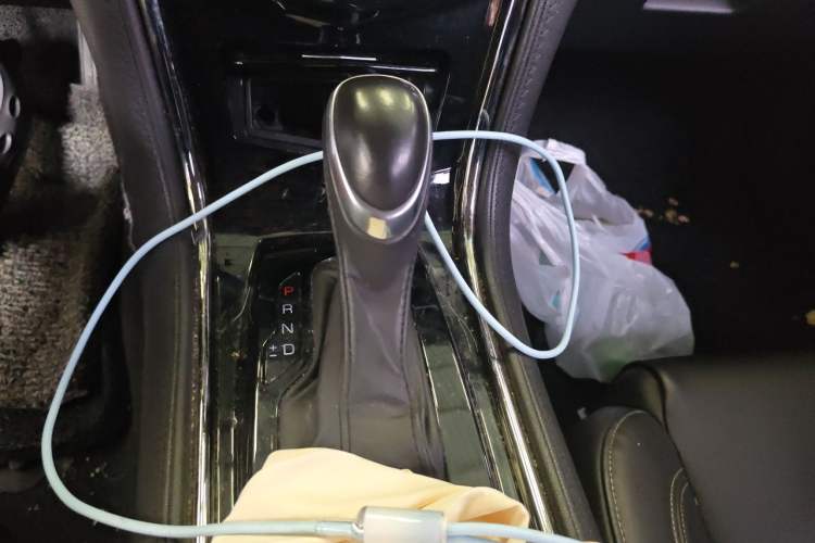 Used Cadillac ATS-L 2017 28T Tech Edition Gear Lever