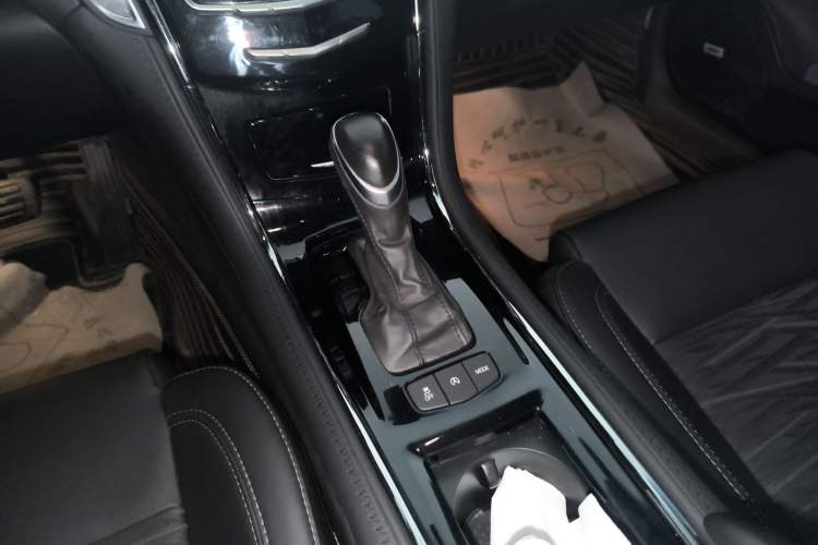 Used Cadillac ATS-L 2017 28T Tech Edition Gear Lever