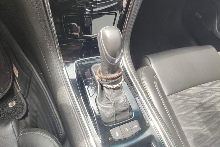 Used Cadillac ATS-L 2017 28T Tech Edition Gear Lever