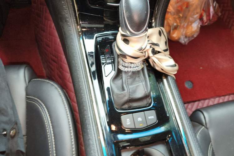 Used Cadillac ATS-L 2017 28T Tech Edition Gear Lever