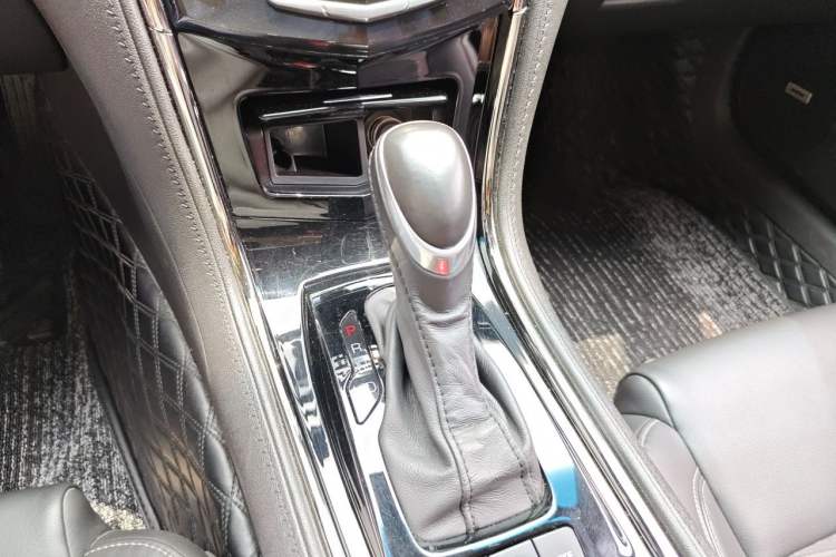 Used Cadillac ATS-L 2017 28T Tech Edition Gear Lever