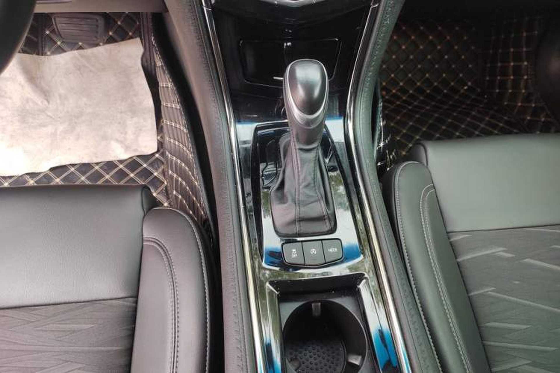 Used Cadillac ATS-L 2017 28T Tech Edition Gear Lever