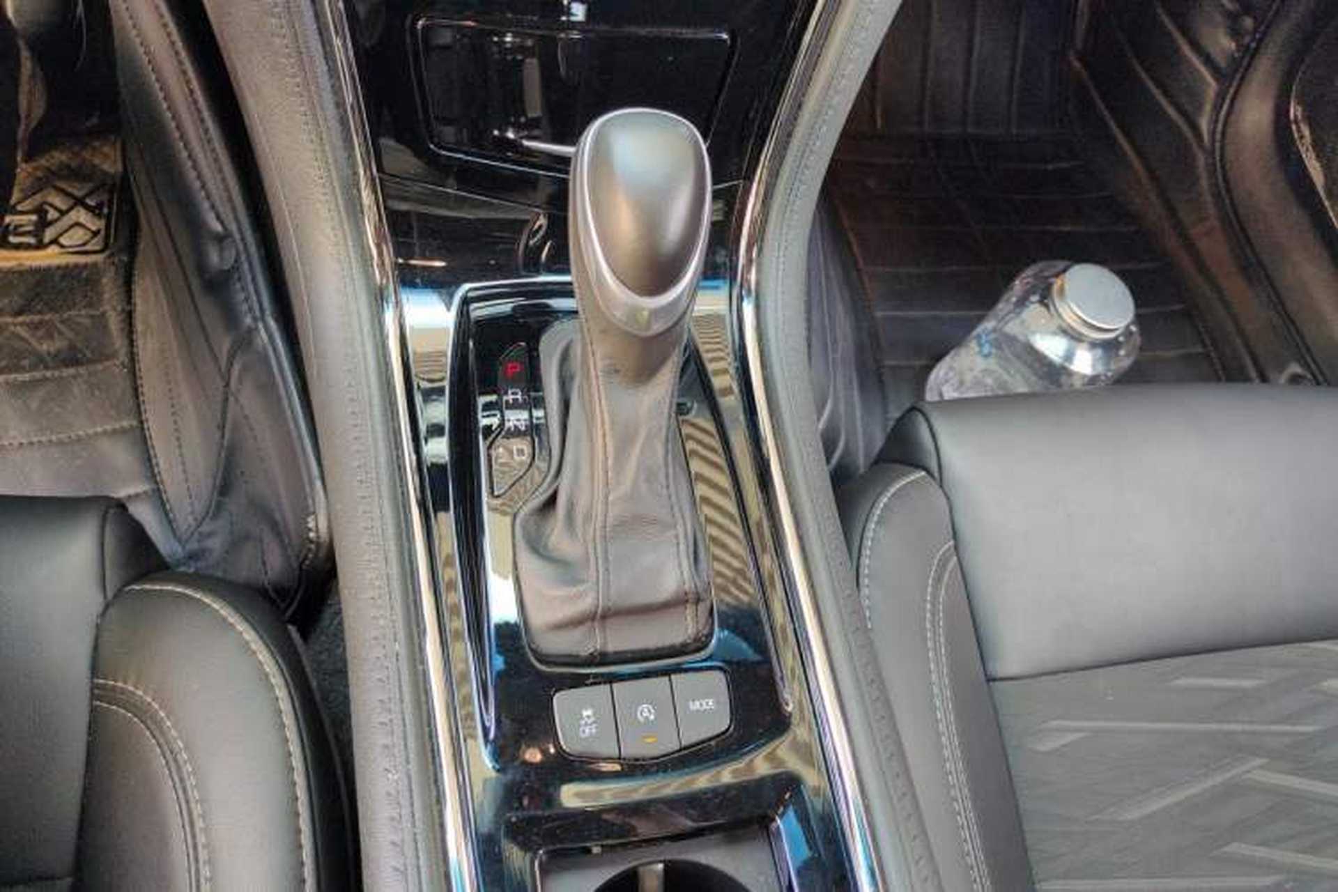 Used Cadillac ATS-L 2017 28T Tech Edition Gear Lever