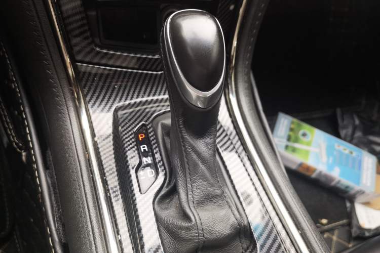 Used Cadillac ATS-L 2017 28T Tech Edition Gear Lever
