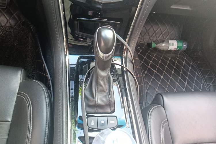 Used Cadillac ATS-L 2017 28T Tech Edition Gear Lever