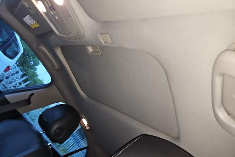 Used Cadillac ATS-L 2017 28T Fashion Edition Headliner