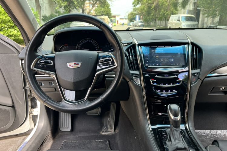 Used Cadillac ATS-L 2017 28T Tech Edition Interior 10