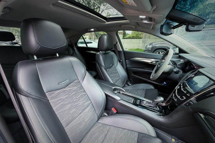 Used Cadillac ATS-L 2017 28T Tech Edition Interior 12