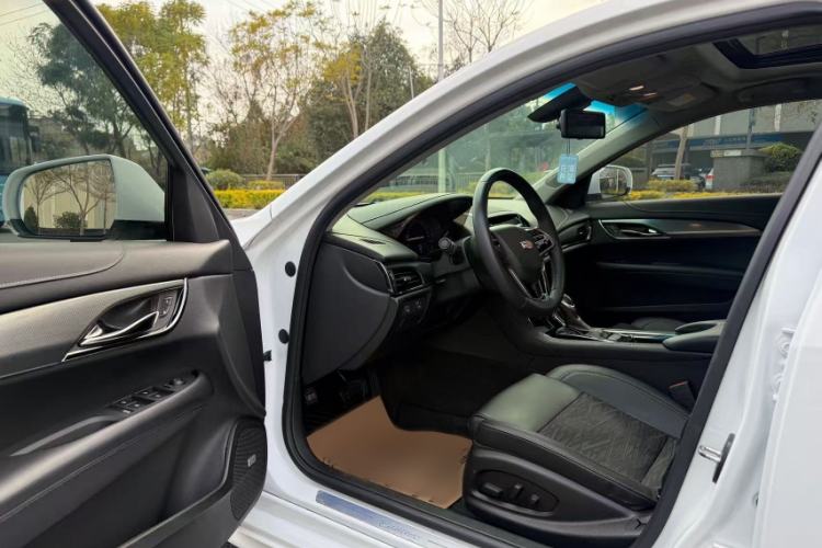 Used Cadillac ATS-L 2017 28T Tech Edition Interior 2