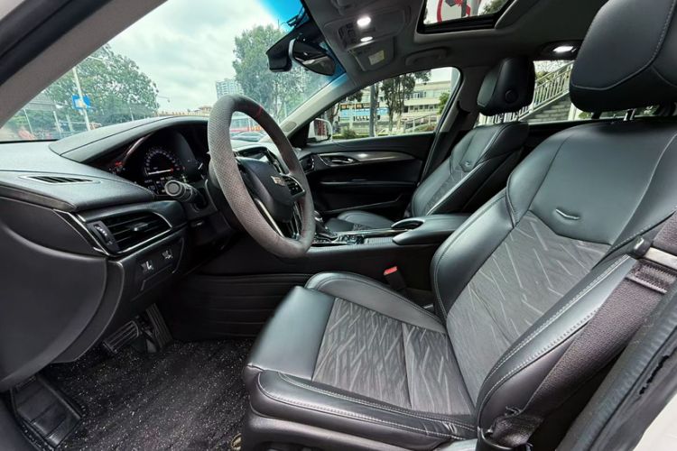 Used Cadillac ATS-L 2017 28T Tech Edition Interior 2