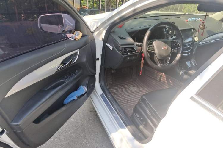 Used Cadillac ATS-L 2017 28T Fashion Edition Interior 3