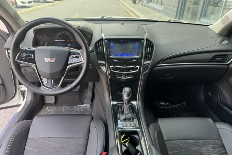 Used Cadillac ATS-L 2017 28T Tech Edition Interior 4