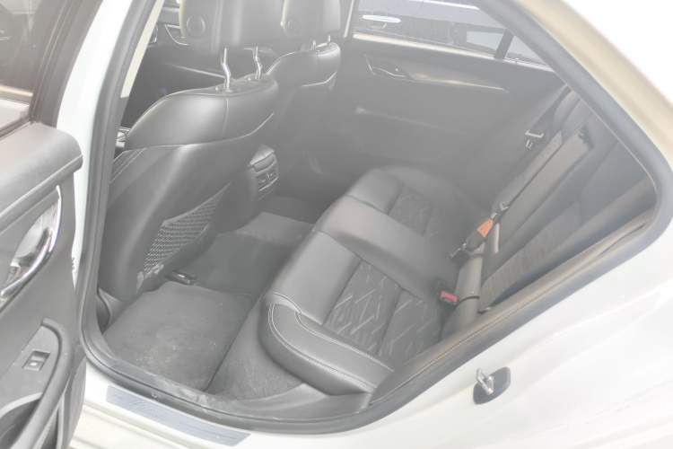 Used Cadillac ATS-L 2017 28T Tech Edition Interior 4