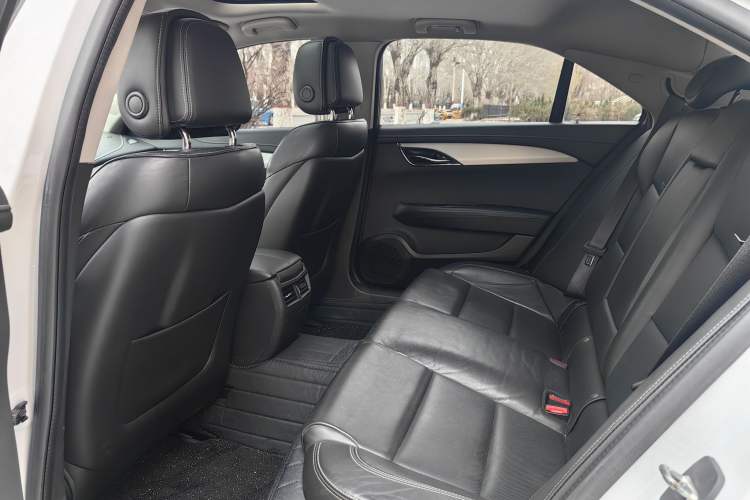 Used Cadillac ATS-L 2017 28T Fashion Edition Interior 4