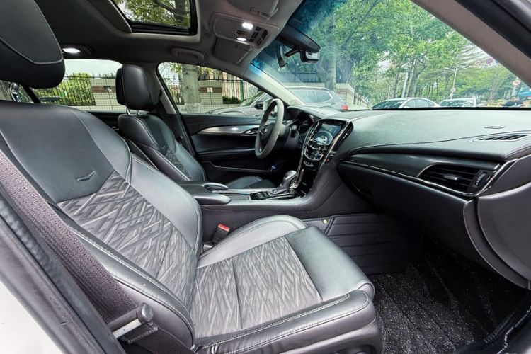 Used Cadillac ATS-L 2017 28T Tech Edition Interior 6