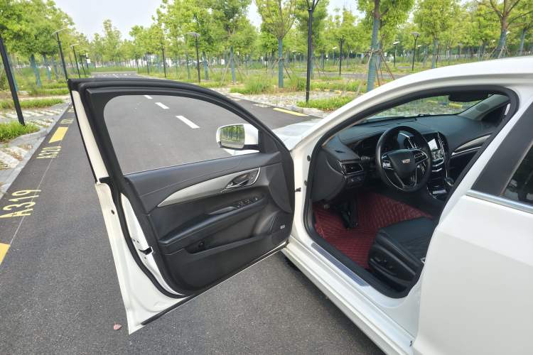 Used Cadillac ATS-L 2017 28T Tech Edition Interior 7