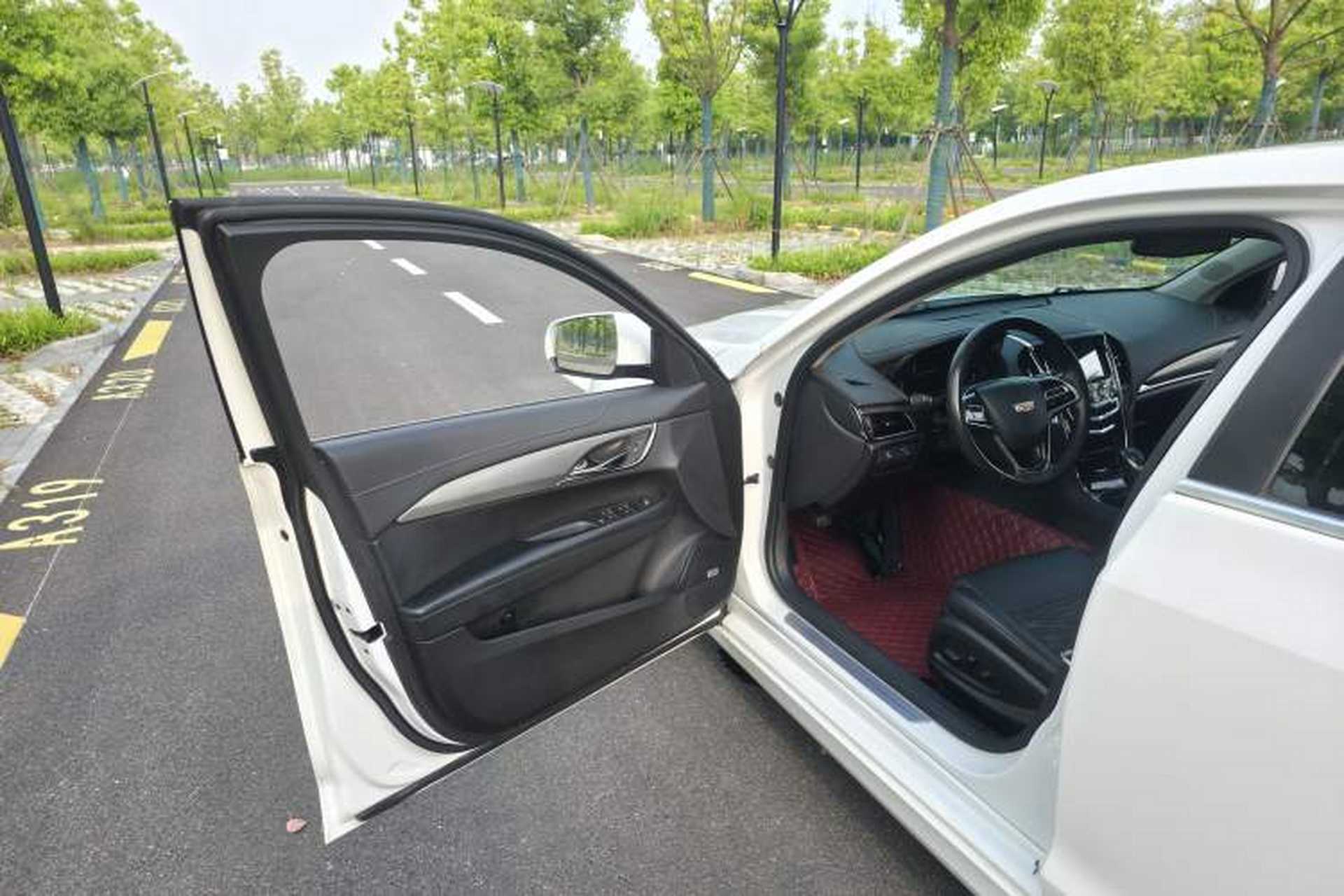 Used Cadillac ATS-L 2017 28T Tech Edition Interior 7